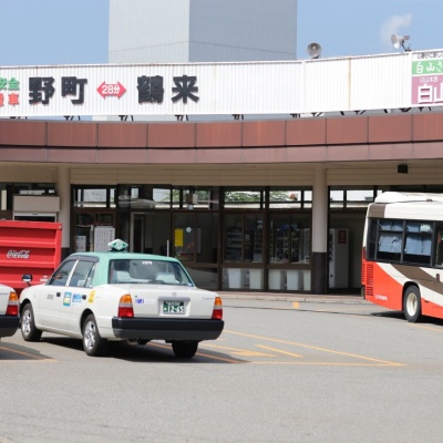 なんだか昭和な野町駅。